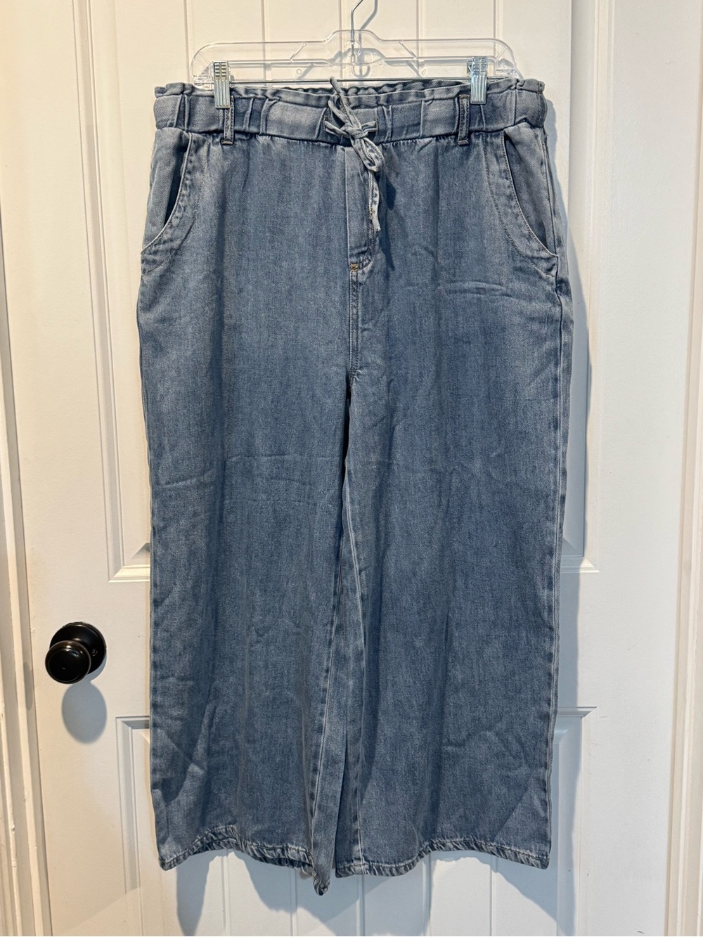 Velvet Heart Light Blue Wide-Leg Drawstring Cropped Denim Pants